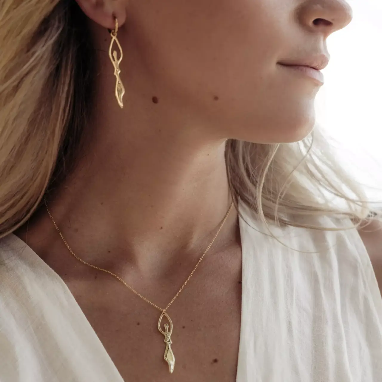 Necklace Donna, Gilded