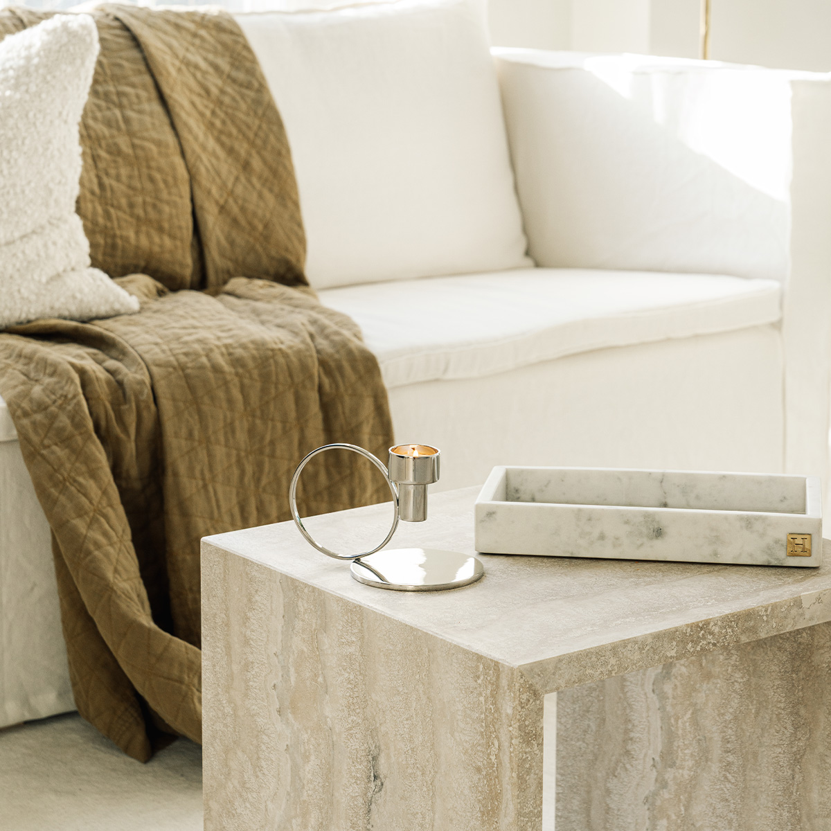 Candlestand, Insieme - B